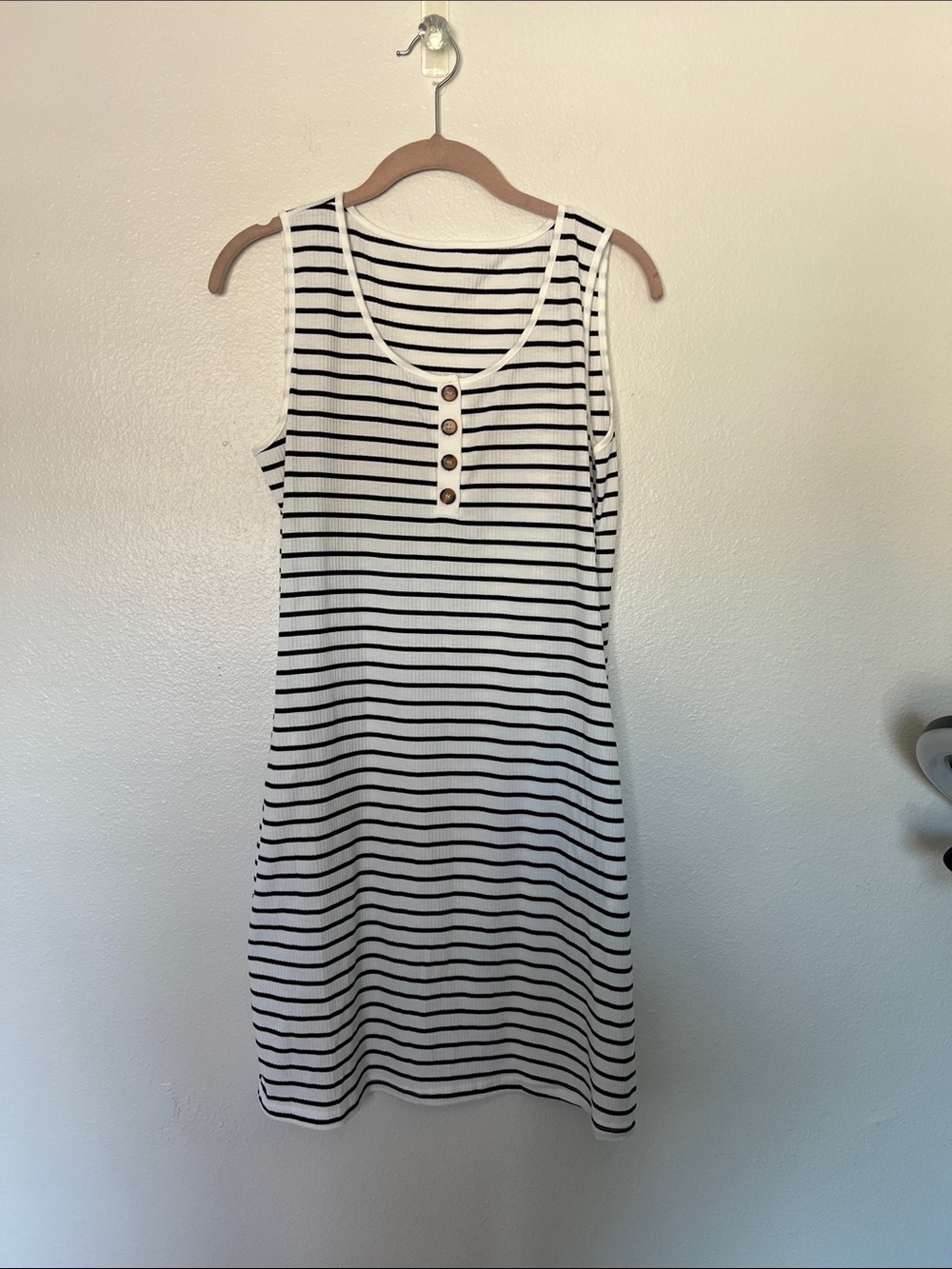 NWOT Striped Sleeveless Henley Dress - Black & White sz L